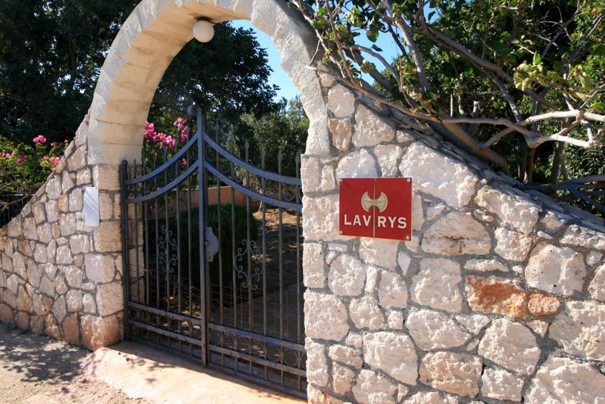Seaside, Relaxing Family House With Playground! Villa Lavrys 4 Marathi  Eksteriør billede