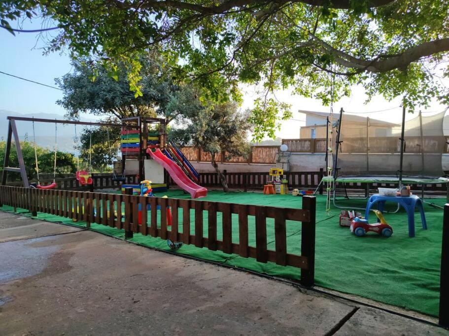 Seaside, Relaxing Family House With Playground! Villa Lavrys 4 Marathi  Eksteriør billede